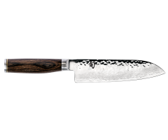 Profile of the Premier 7 inch Santoku.